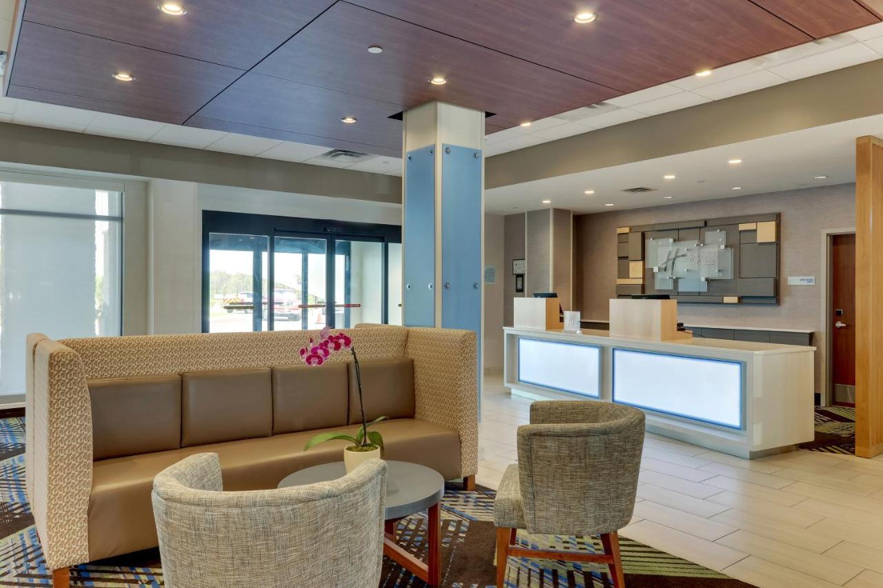 Holiday Inn Express - Wilmington - Porters Neck By Ihg Exterior foto