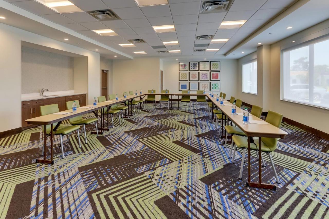 Holiday Inn Express - Wilmington - Porters Neck By Ihg Exterior foto